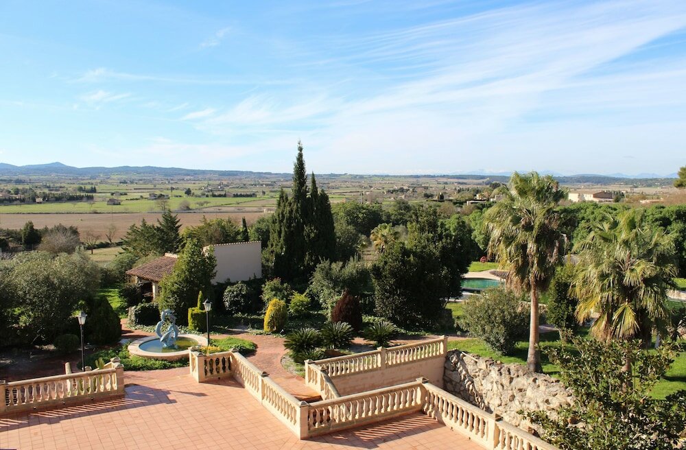 Фото Son Manera Retreat Finca