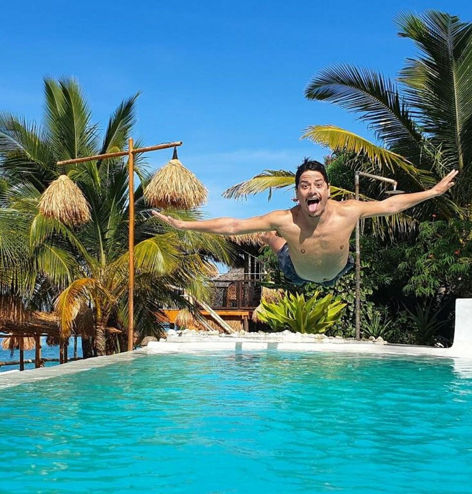 Фото Coral Rocks Hotel & Restaurant