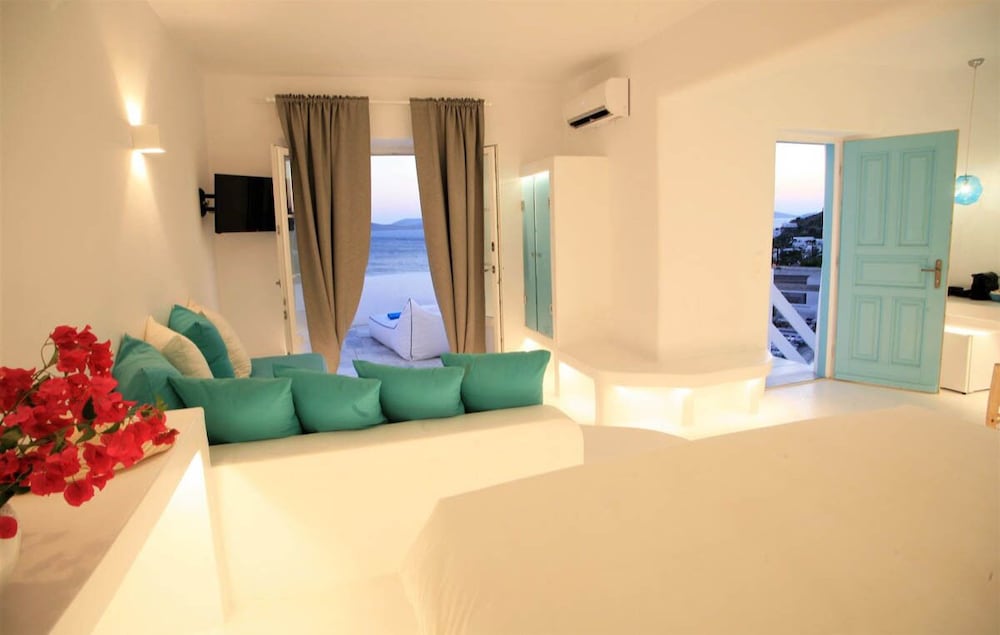 Фото Mykonos Moussa Suites