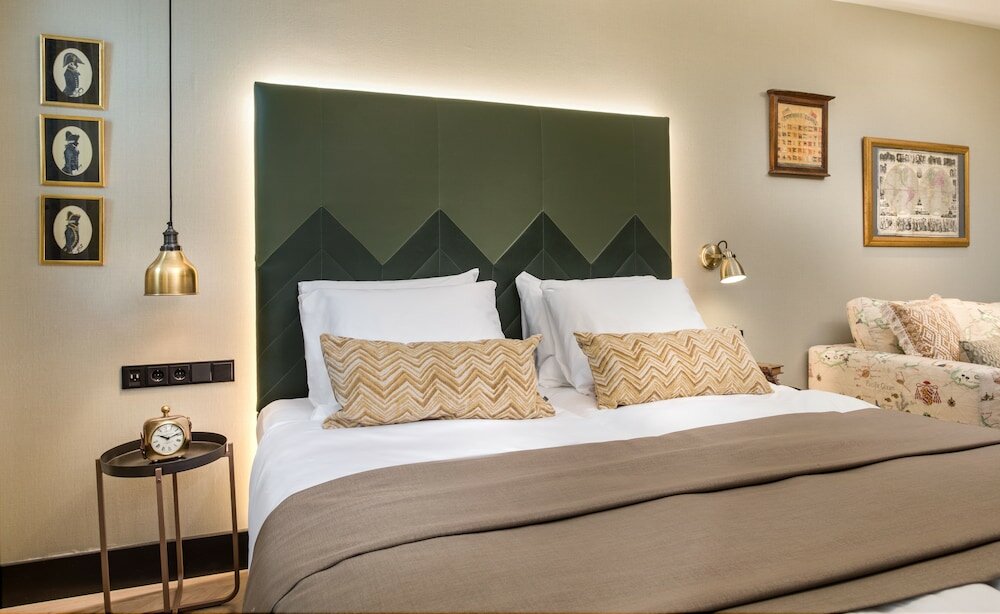 Фото The Hendrick's Hotel