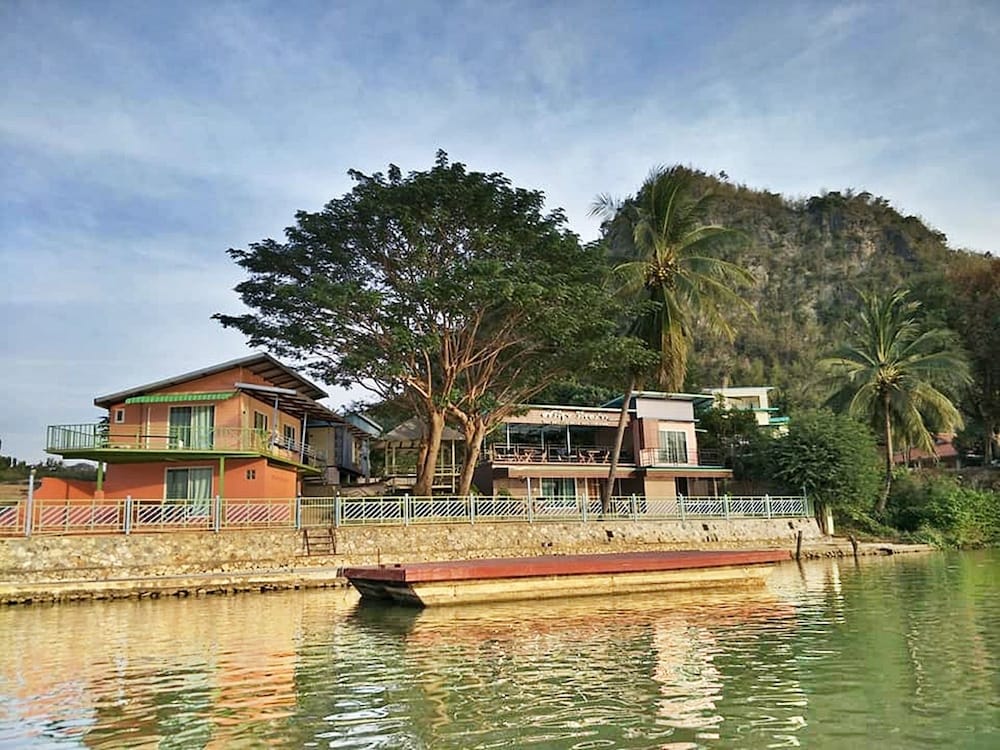 Фото Golden Dragon Resort