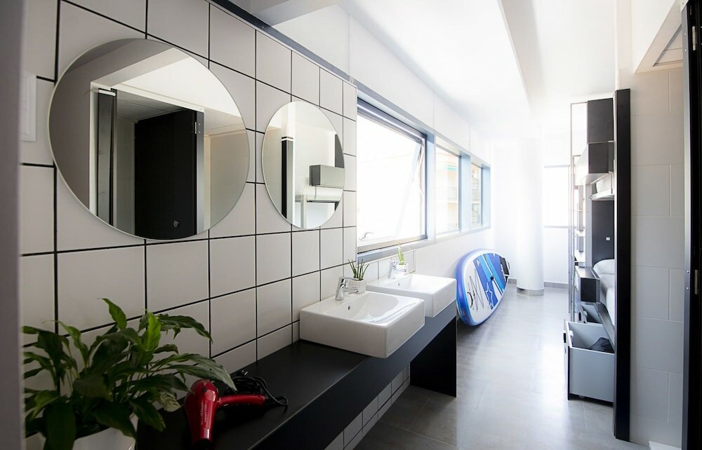 Фото Bea Beach Hostel