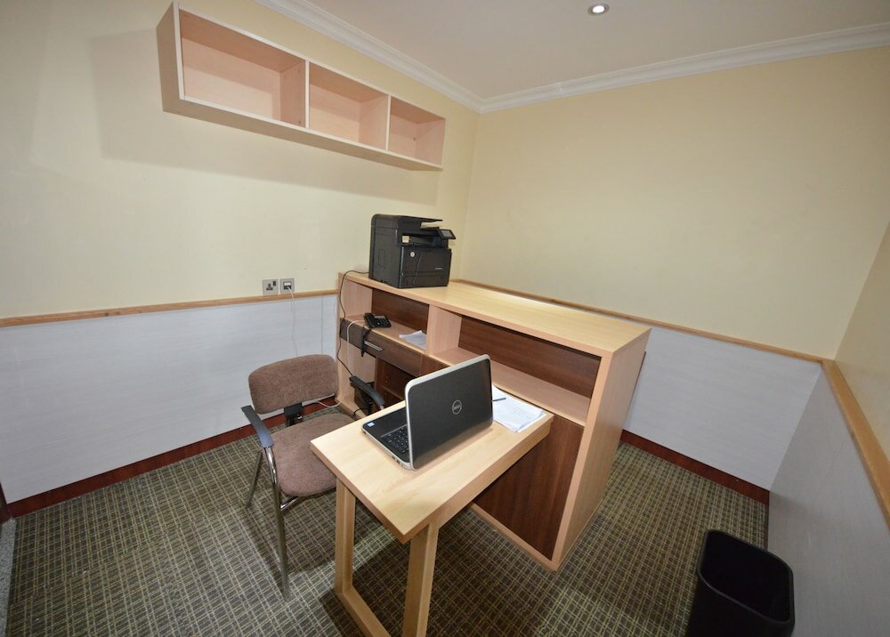 Фото Alphaplus Apartments