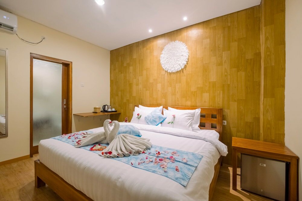 Фото Caroline Guest House