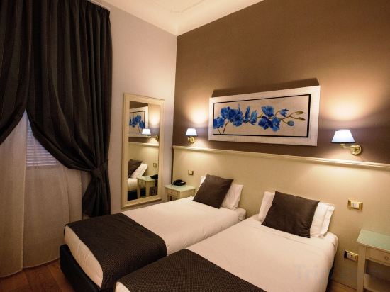 Фото Domus Castrense