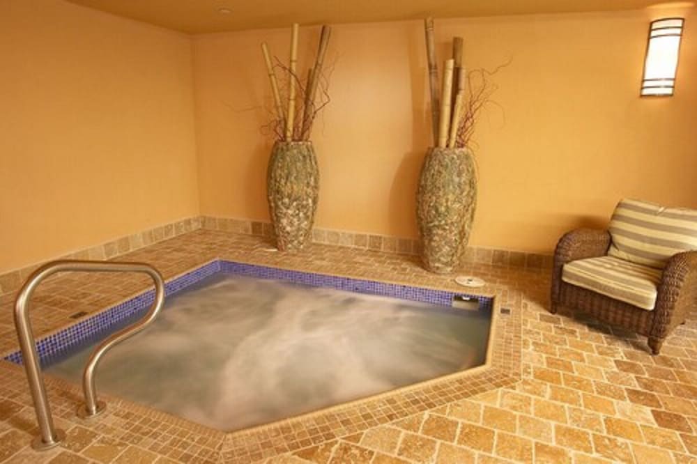 Фото The Ivy at Verity