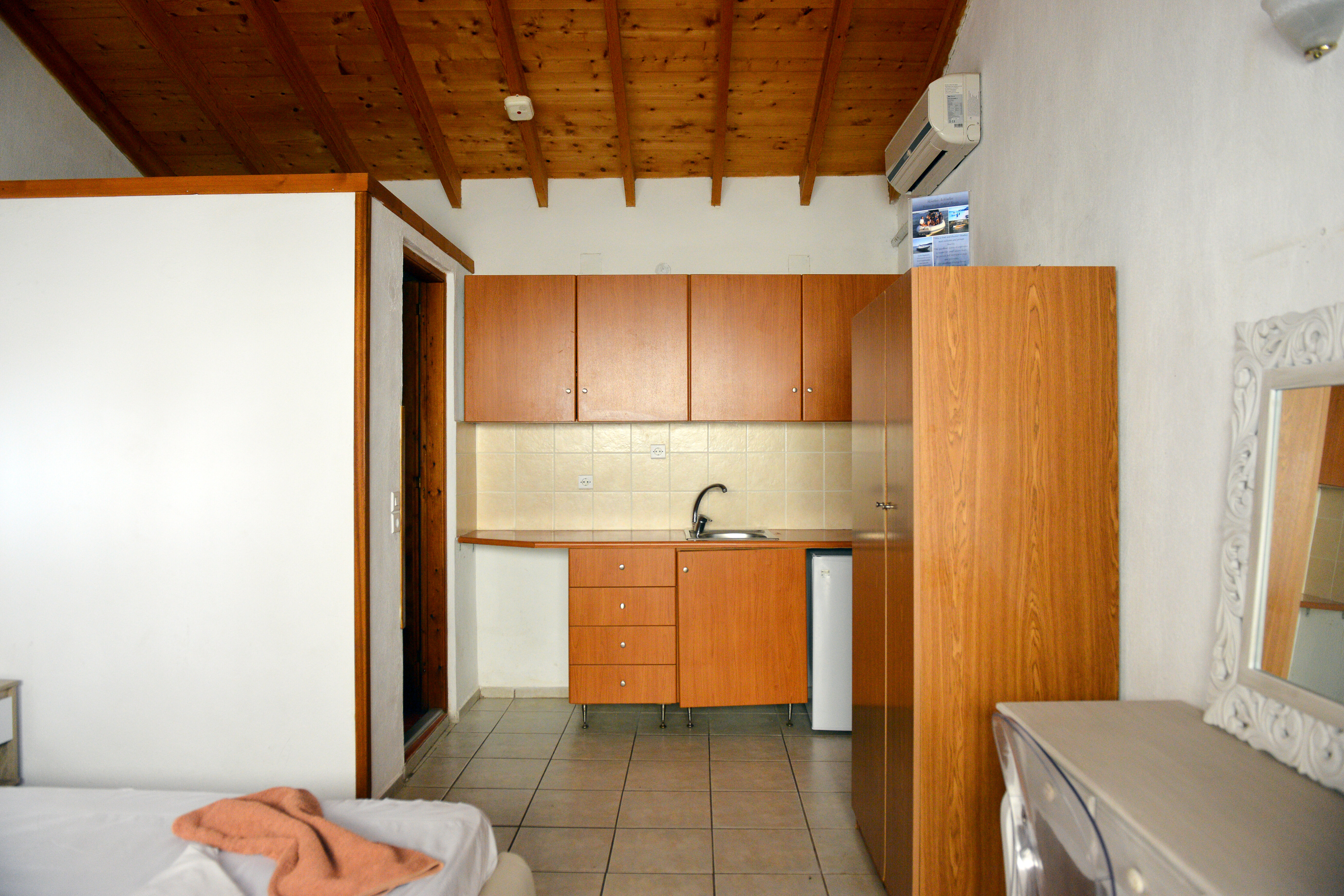 Фото Yalis Studios