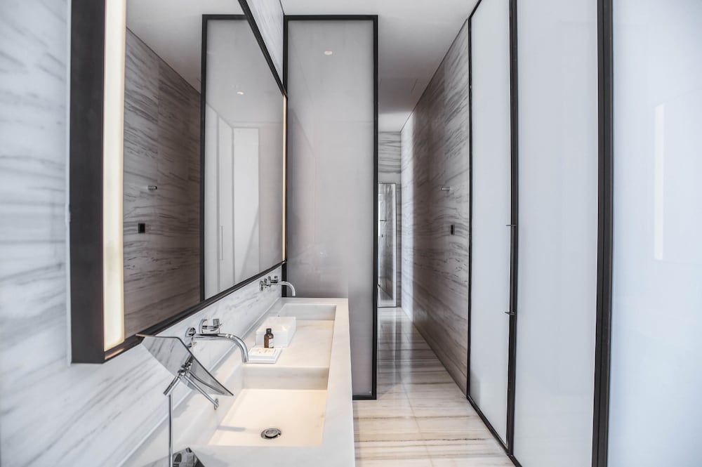 Фото The Shanghai Edition