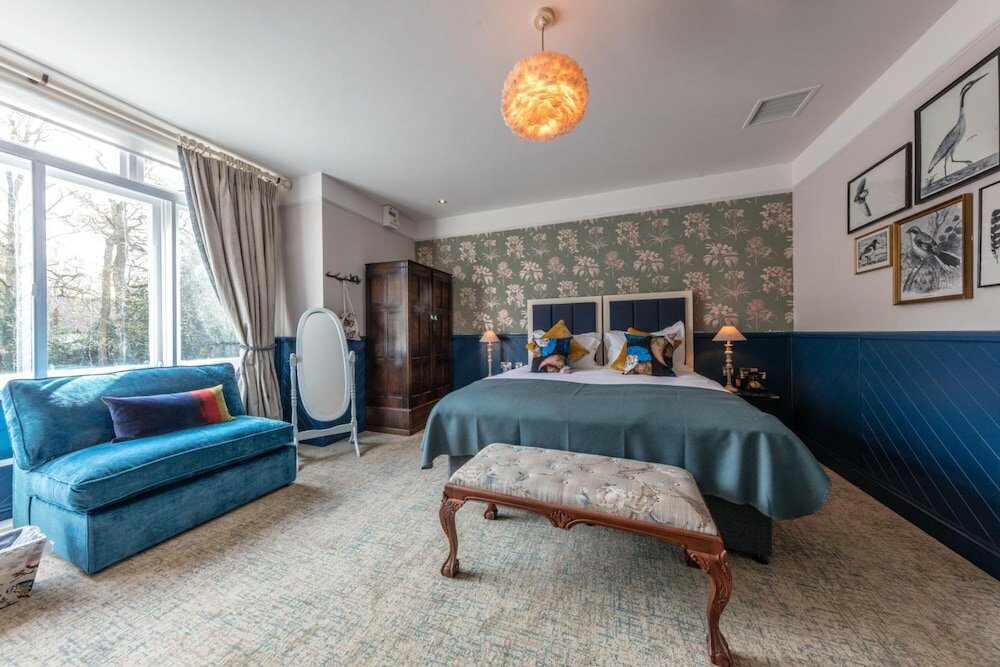 Фото The Hand & Spear