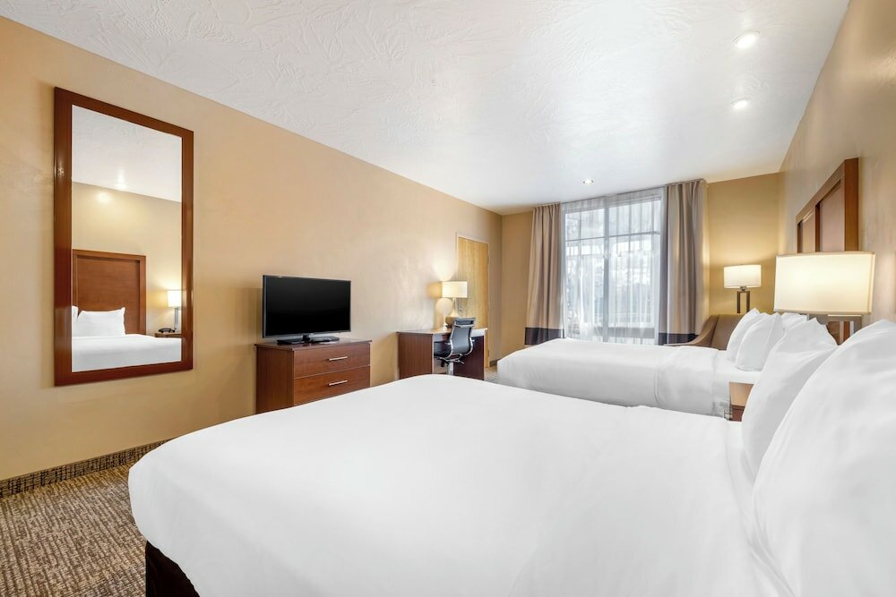 Фото Comfort Inn at Convention Center