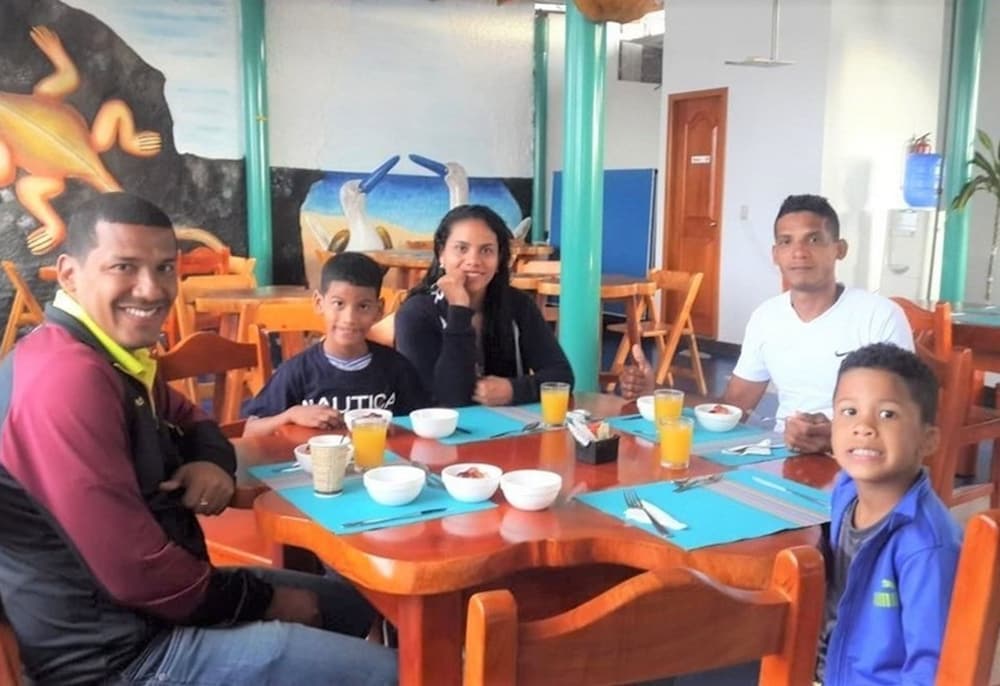 Фото Coloma Galapagos Hostal