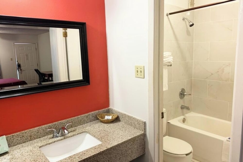 Фото Oyo Hotel Jefferson Tx Hwy 59