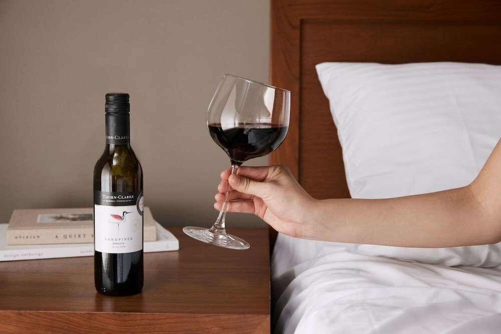 Фото The Victoria Hotel Melbourne