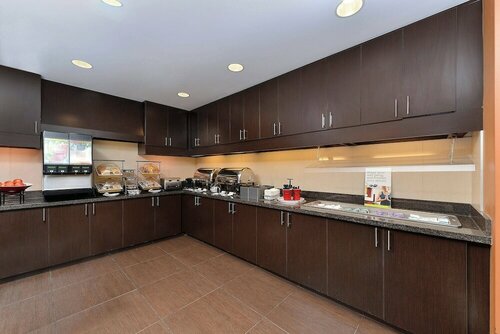 Гостиница Residence Inn Coralville в Коралвилле
