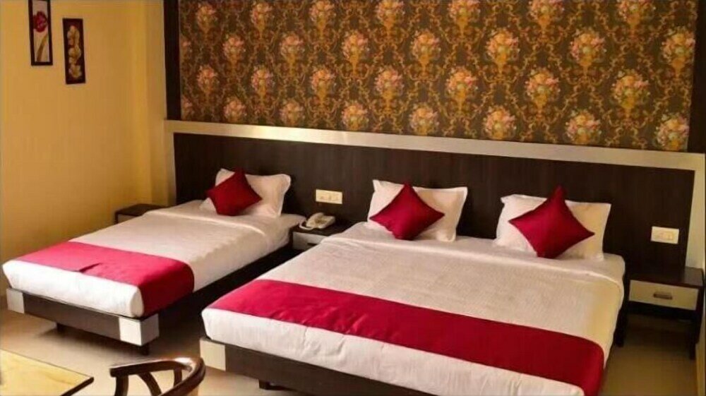 Фото Hotel Olympia Inn