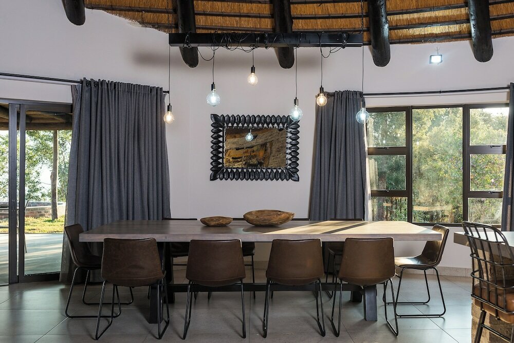 Фото Cayley Mountain Resort