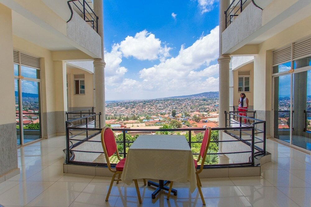 Фото The Mirror Hotel