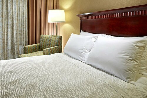 Гостиница Anaheim Portofino Inn and Suites в Анахайме
