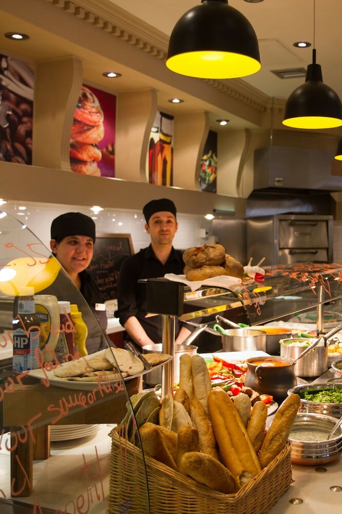 Фото Goodenough College