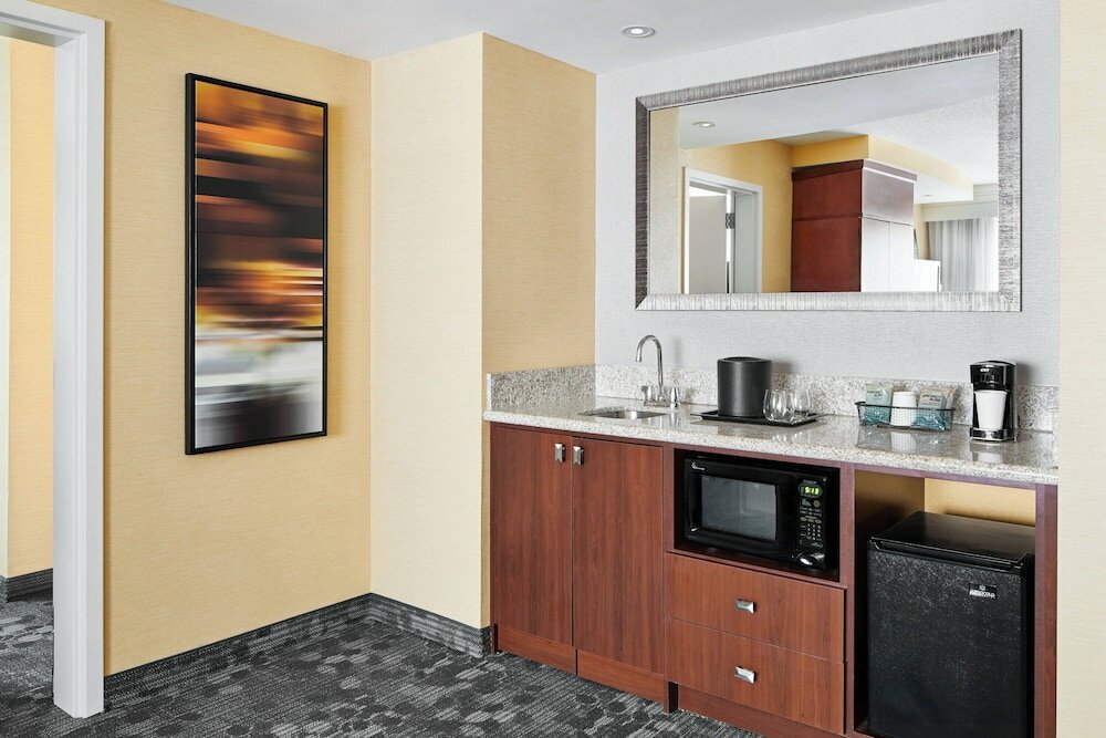 Фото Courtyard by Marriott Newark Downtown