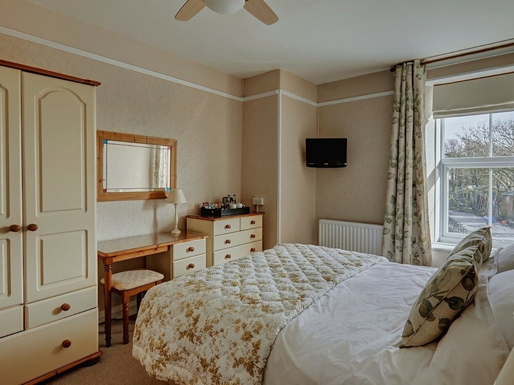 Фото Bosavern House