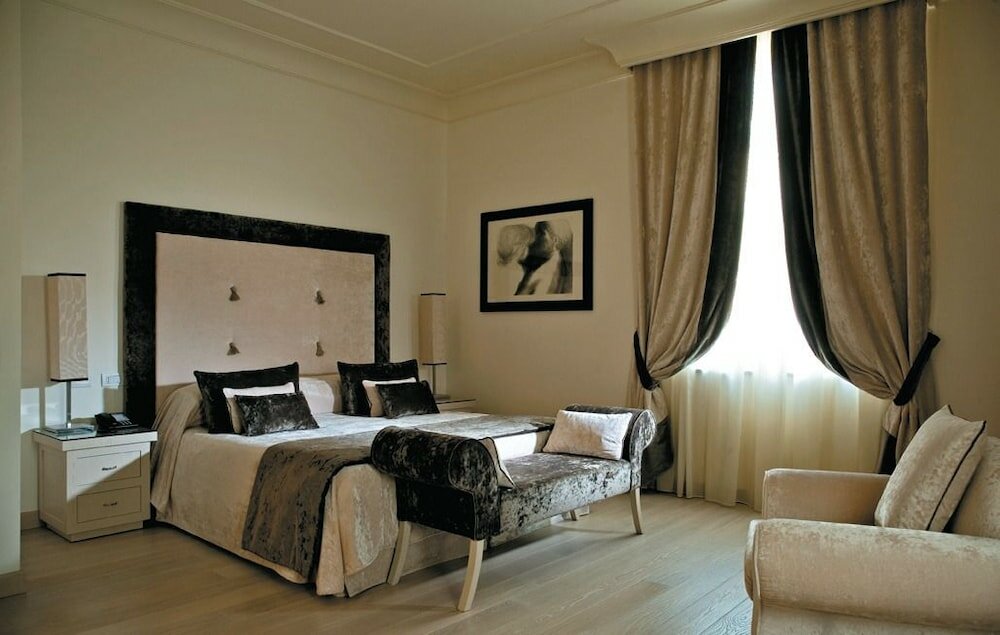 Фото Albergo Palazzo Decumani