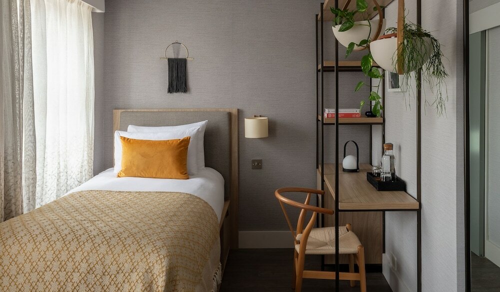 Фото Inhabit, Southwick Street