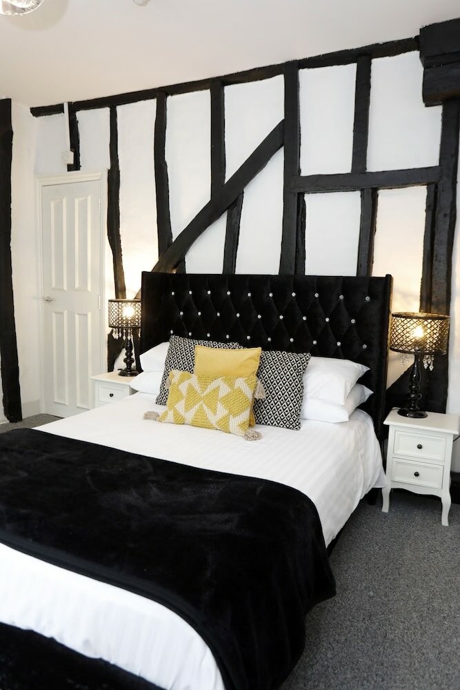 Фото Bexley Village Hotel