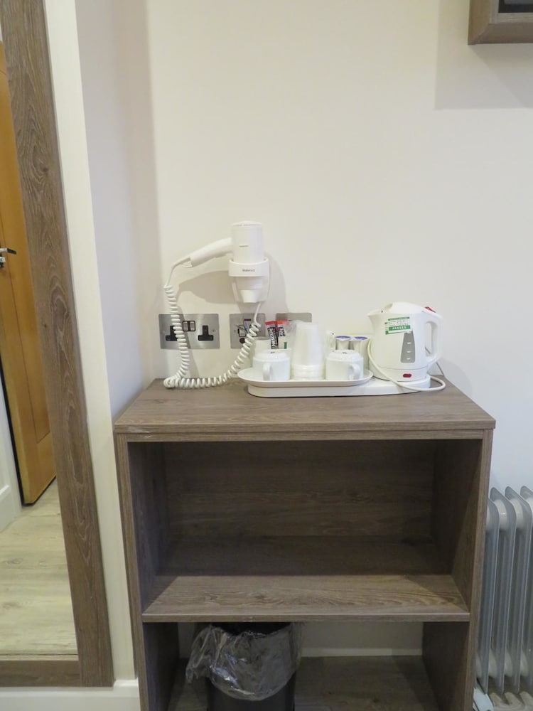 Фото Glendale Hyde Park Hotel