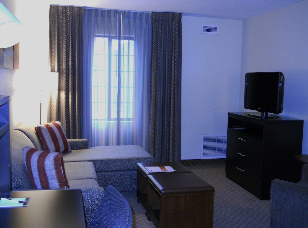 Фото Staybridge Suites Columbus-Airport, an Ihg Hotel