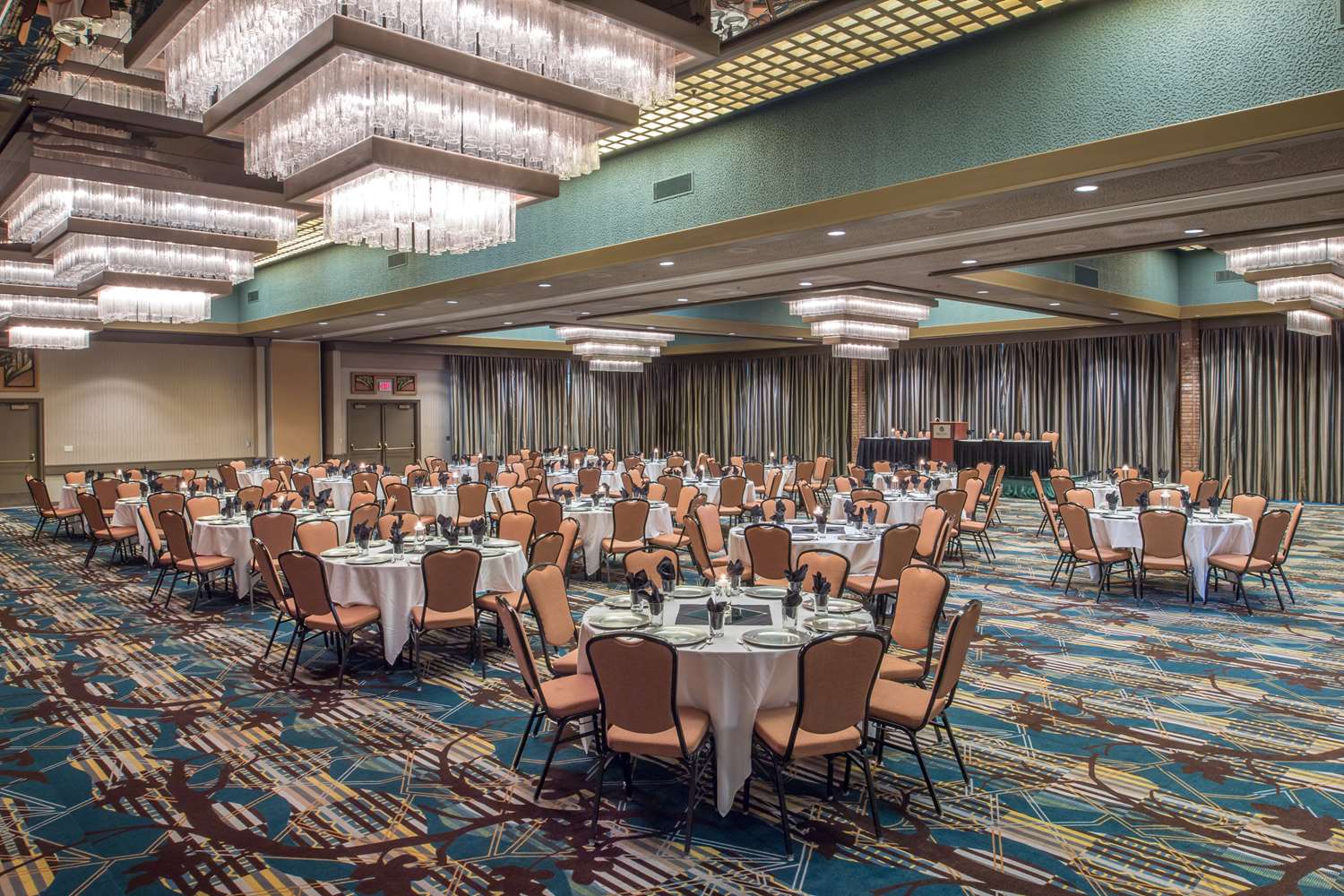 Фото Red Lion Hotel Pasco Airport & Conference Center