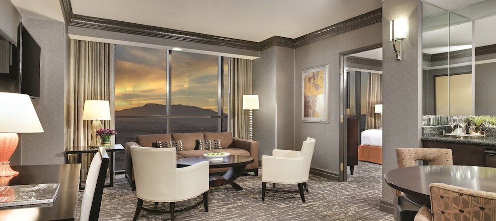 Фото Luxor Hotel and Casino