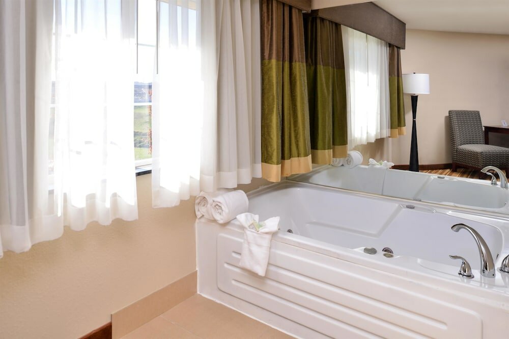 Фото Best Western Old Mill Inn