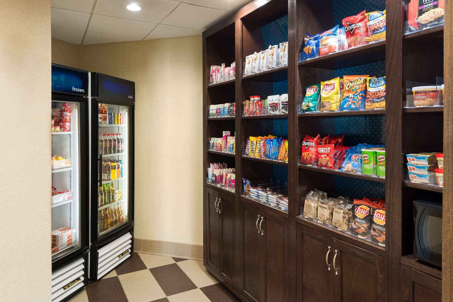 Фото Hampton Inn White Plains/Tarrytown