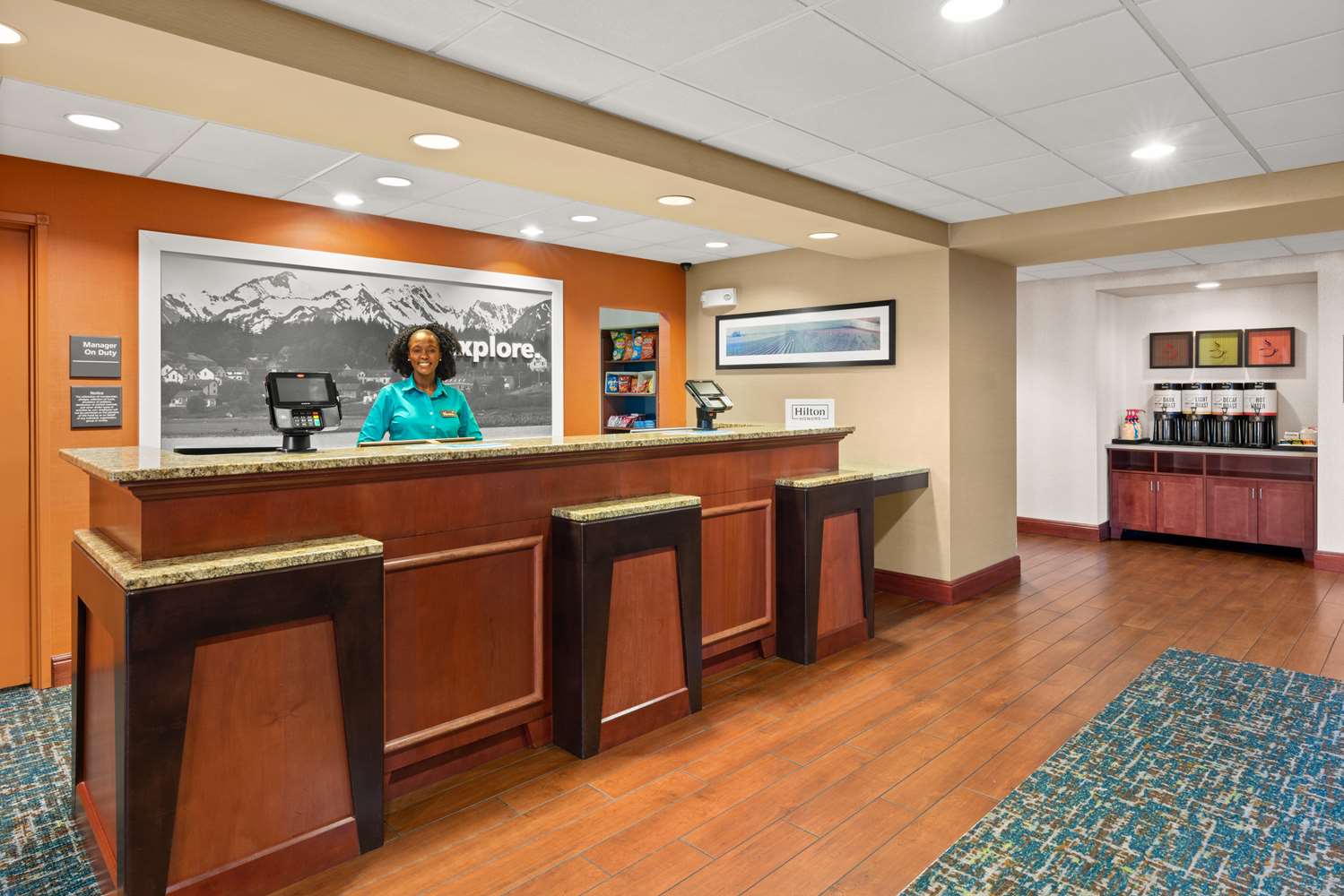 Фото Hampton Inn & Suites Burlington