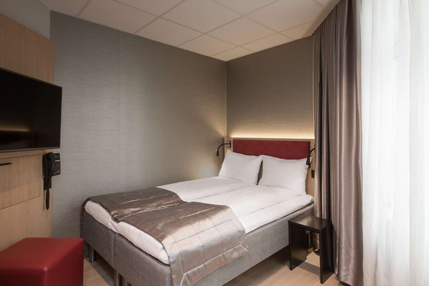 Фото Bergen Harbour Hotel, WorldHotels Crafted