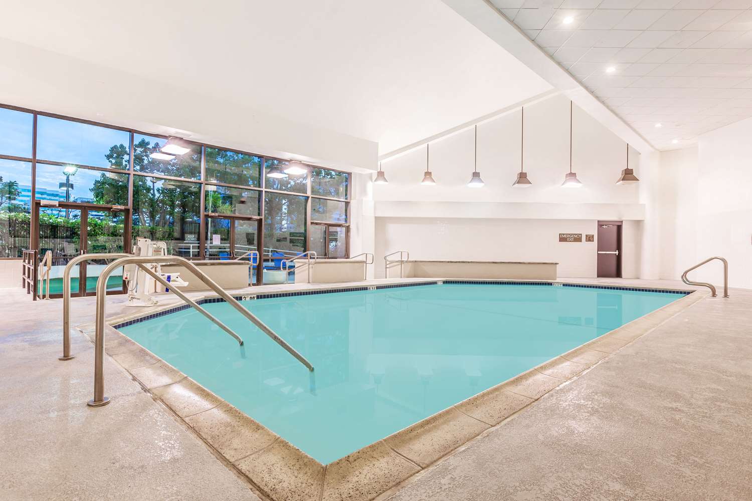 Фото Sonesta Irvine