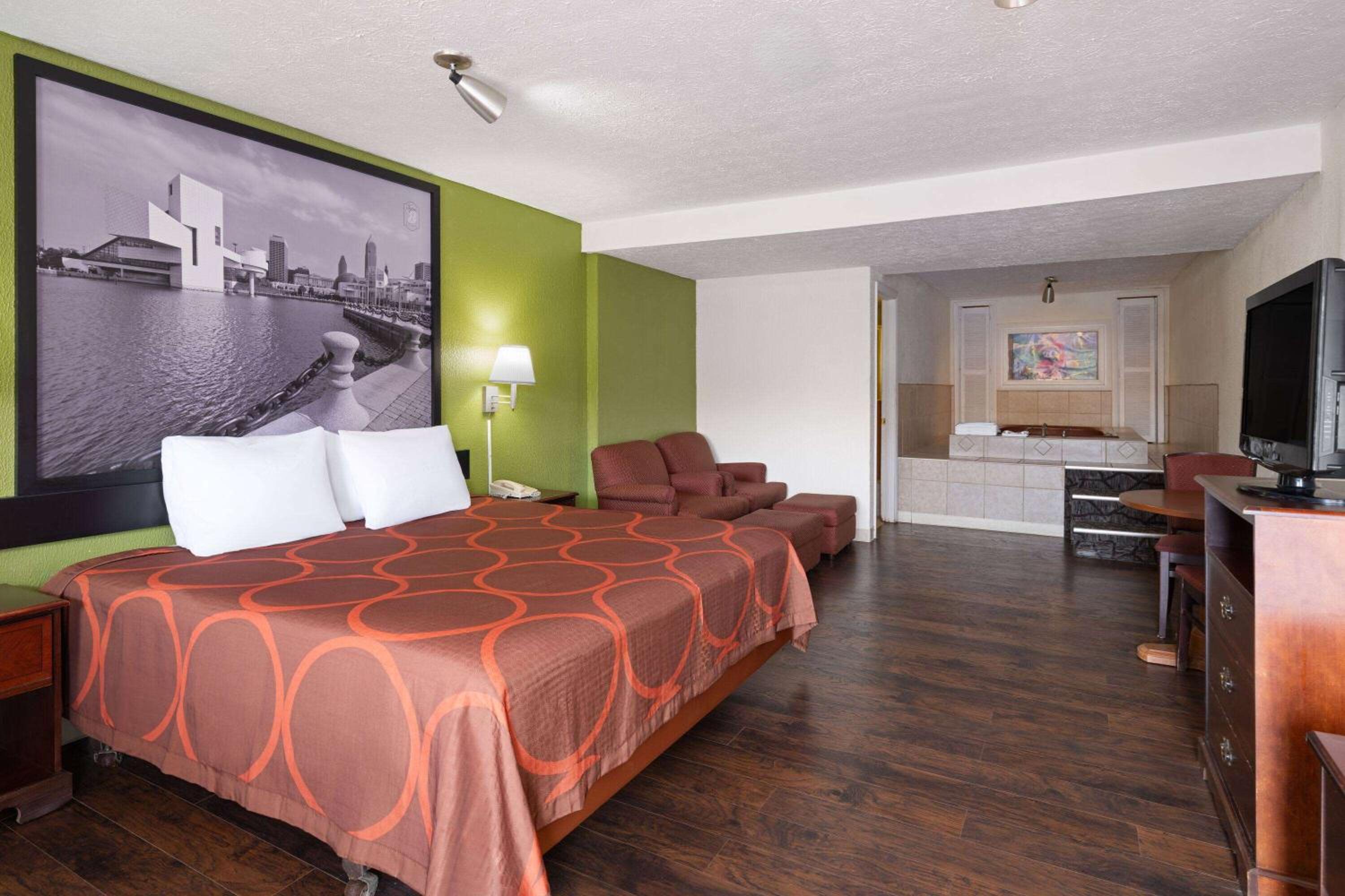 Фото Super 8 by Wyndham Youngstown/Girard