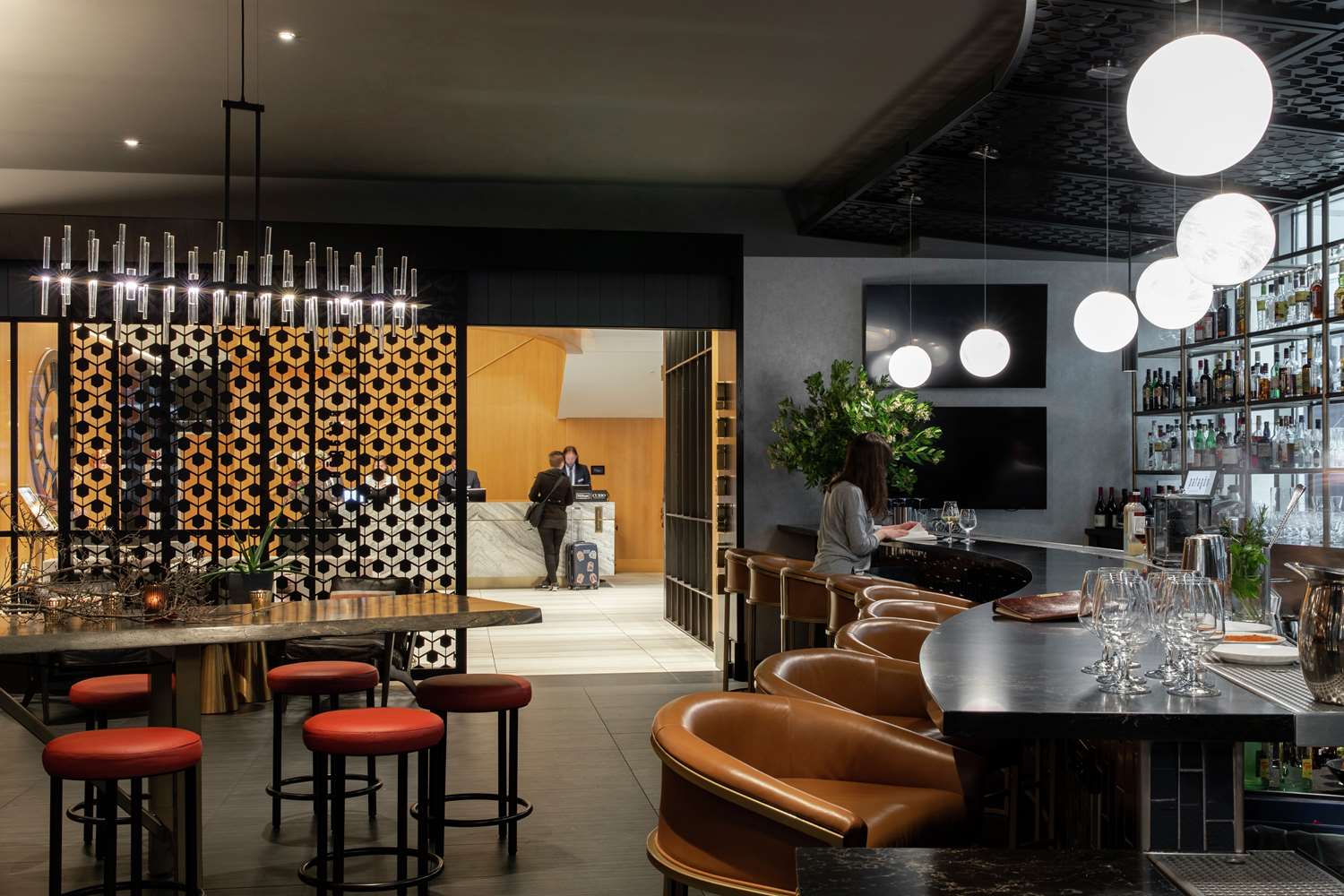 Фото The Charter Hotel Seattle, Curio Collection by Hilton