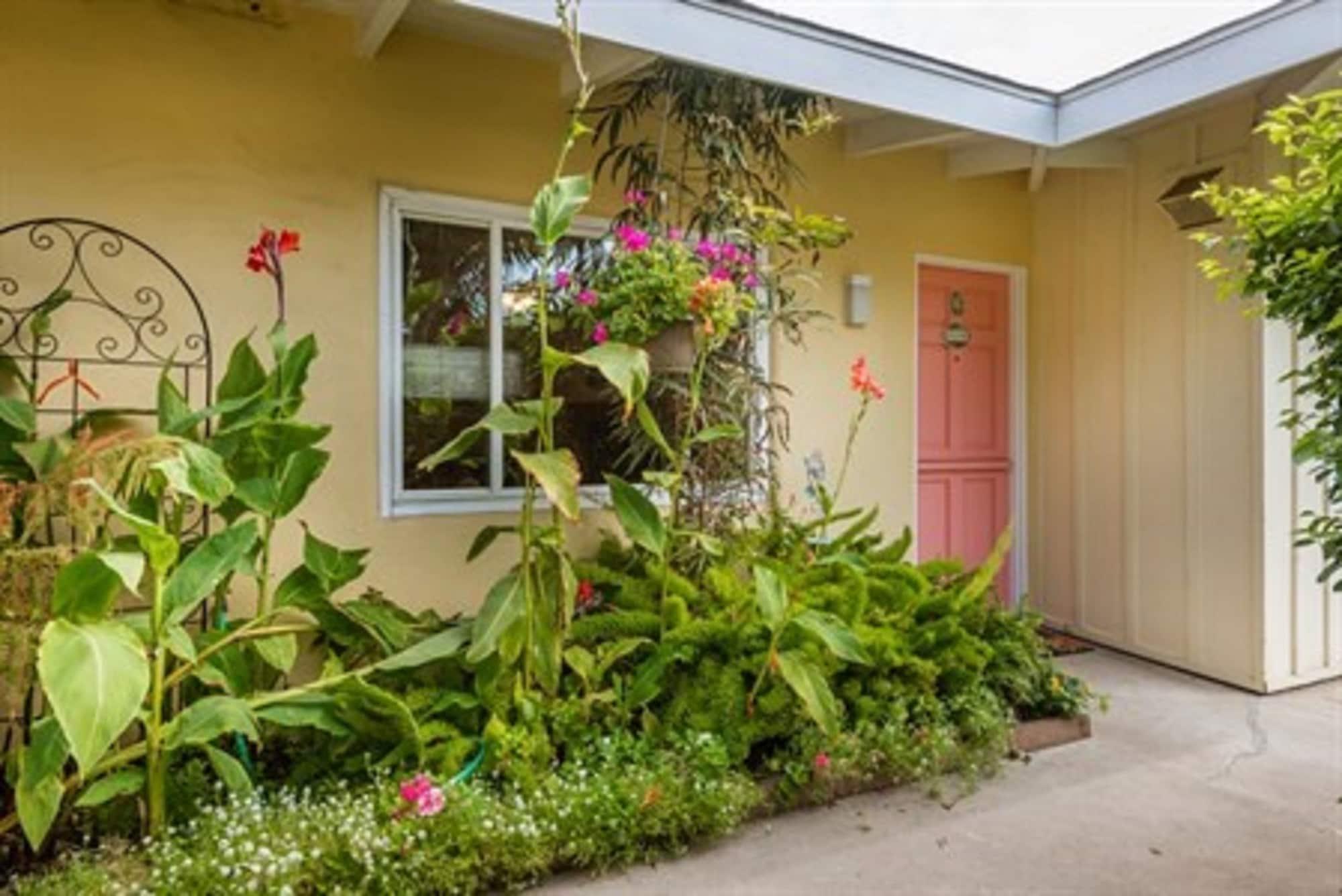 Фото Beach House Inn