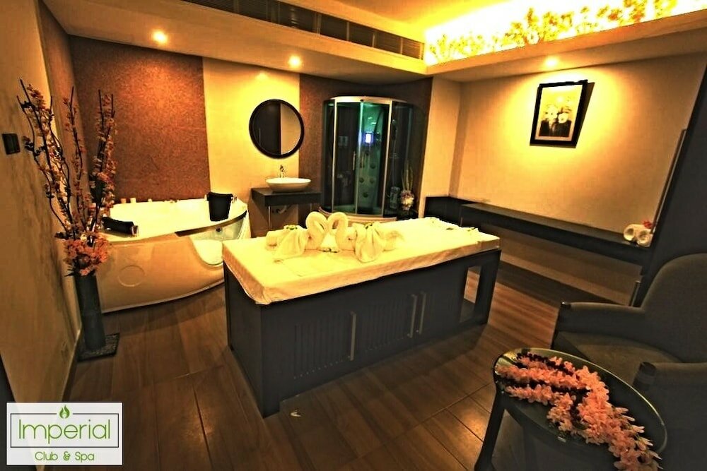 Фото Sky City Dhaka