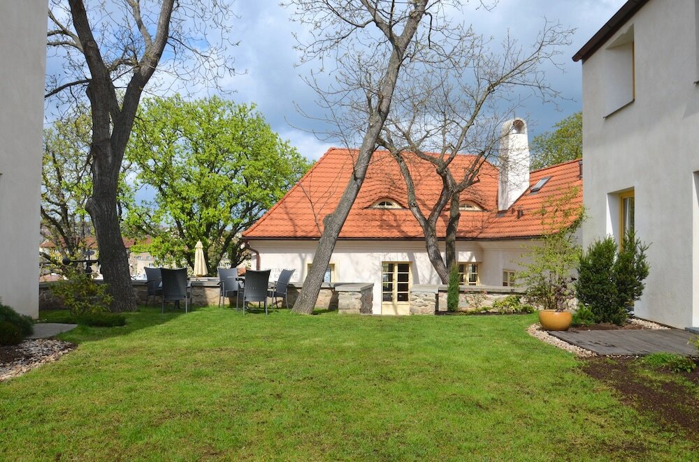 Фото Bellevue Hotel Karlov