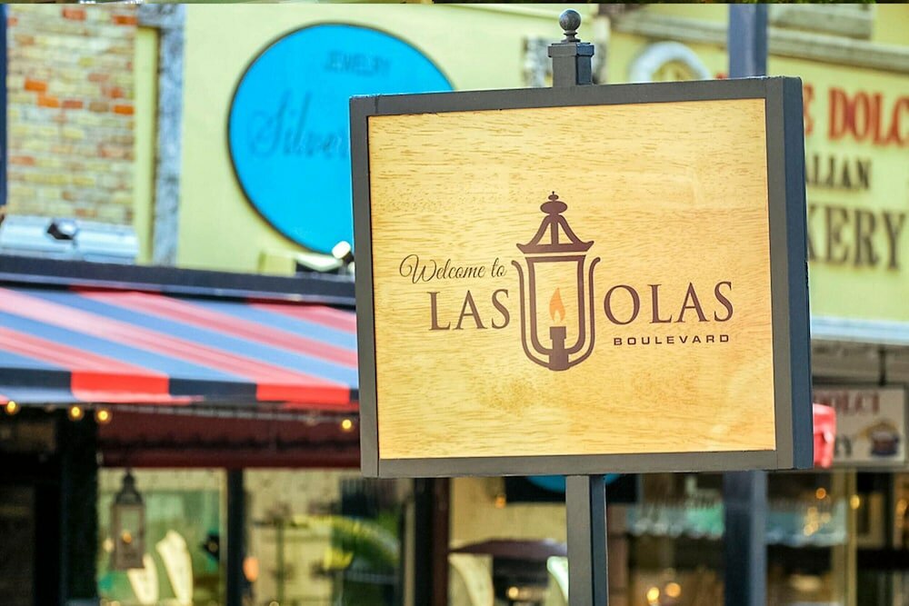 Фото Riverside Hotel