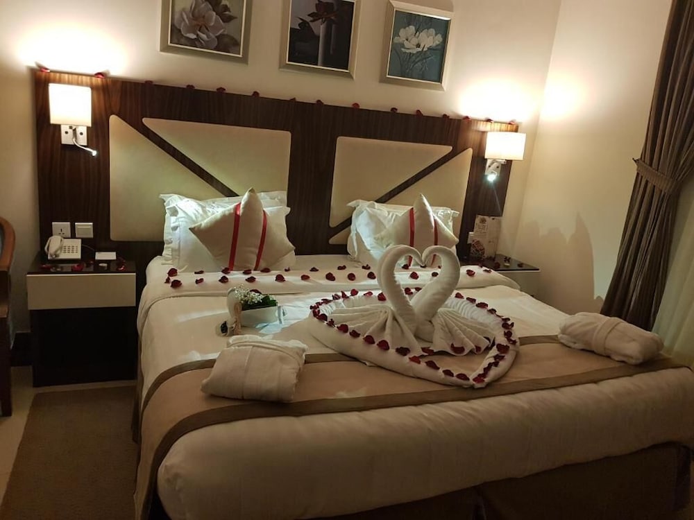 Фото Sun Park Hotel Suites