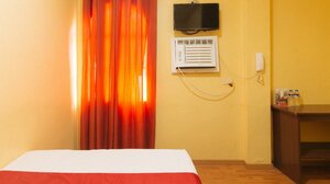 RedDoorz near SM Batangas City (Calabarzon, Batangas, Batangas City, P. Prieto Street), hotel