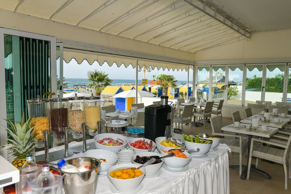 Фото Hotel Souvenir