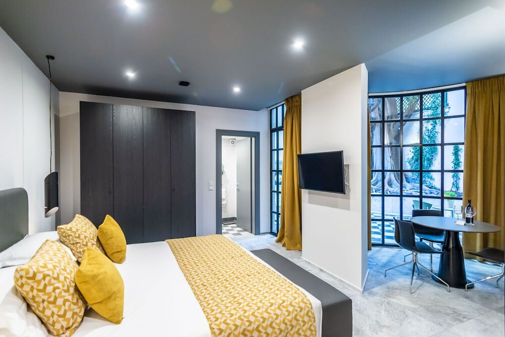 Фото 33 Solonos Suites