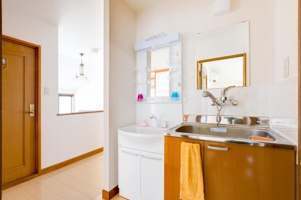 Фото Plus 9 Station Inn