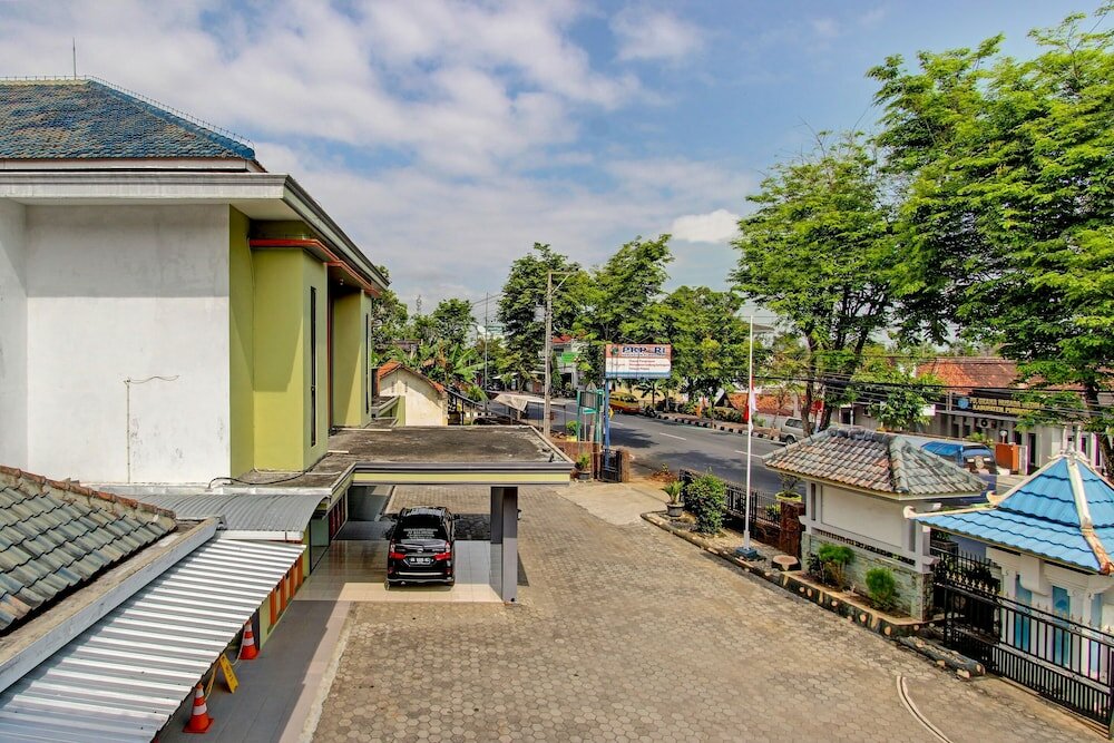 Фото Super Oyo 91748 Wisma Pkpri Purworejo