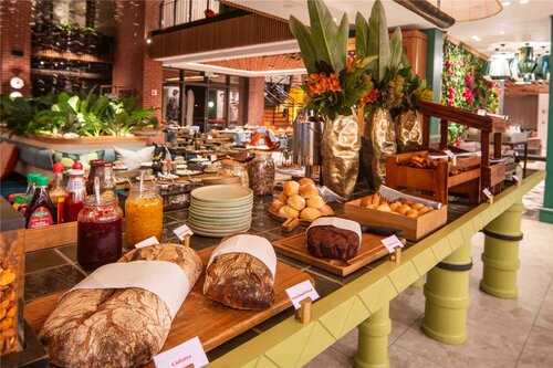 Гостиница Canopy by Hilton Cape Town Longkloof в Кейптауне
